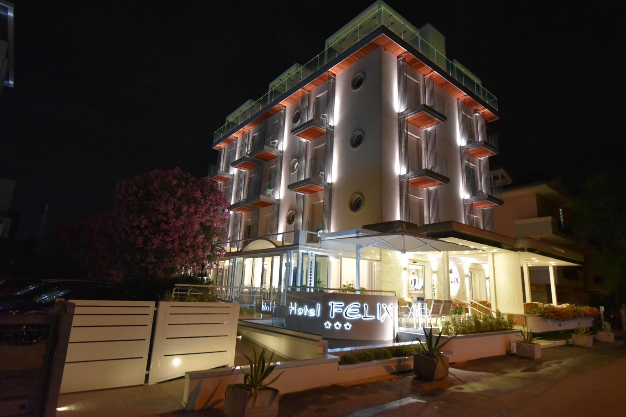 Hotel Felix ริมินี ภายนอก รูปภาพ