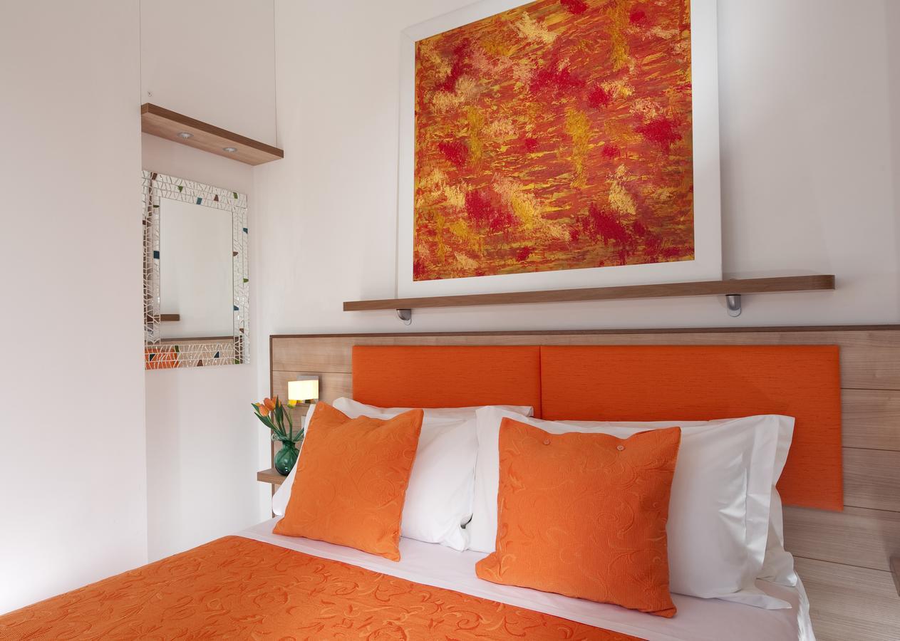 Hotel Felix ริมินี ภายนอก รูปภาพ